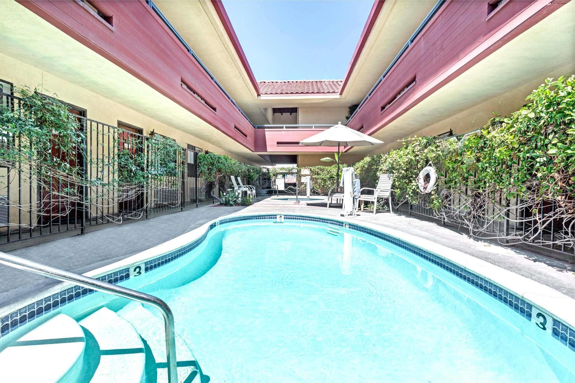 Vantage Point Inn - Woodland Hills Los Angeles Exterior foto